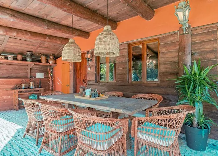 Quintinha De Sao Jorge * Santana (Madeira)